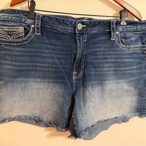 Vigoss Light Blue Denim Shorts with Americana Accents size 22